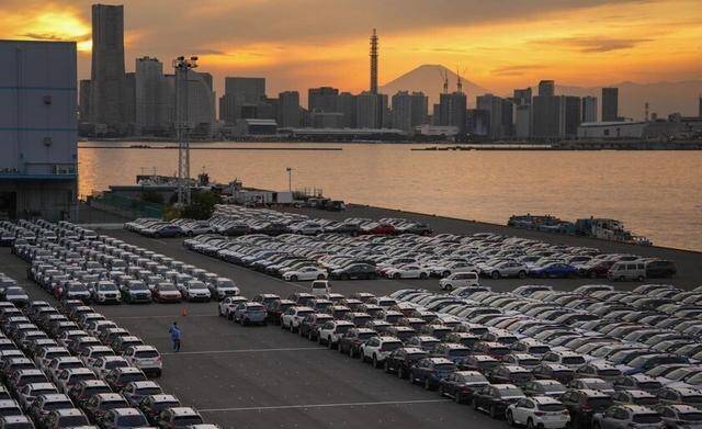 暴跌40%云南炒股配资，5年销量缩水近百万辆！昔日风靡一时车企在华“大退败”