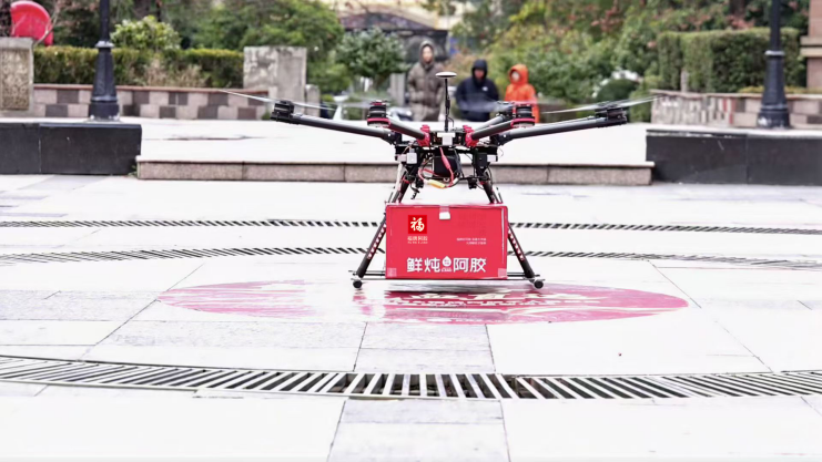 （无人机配送对比图片）
