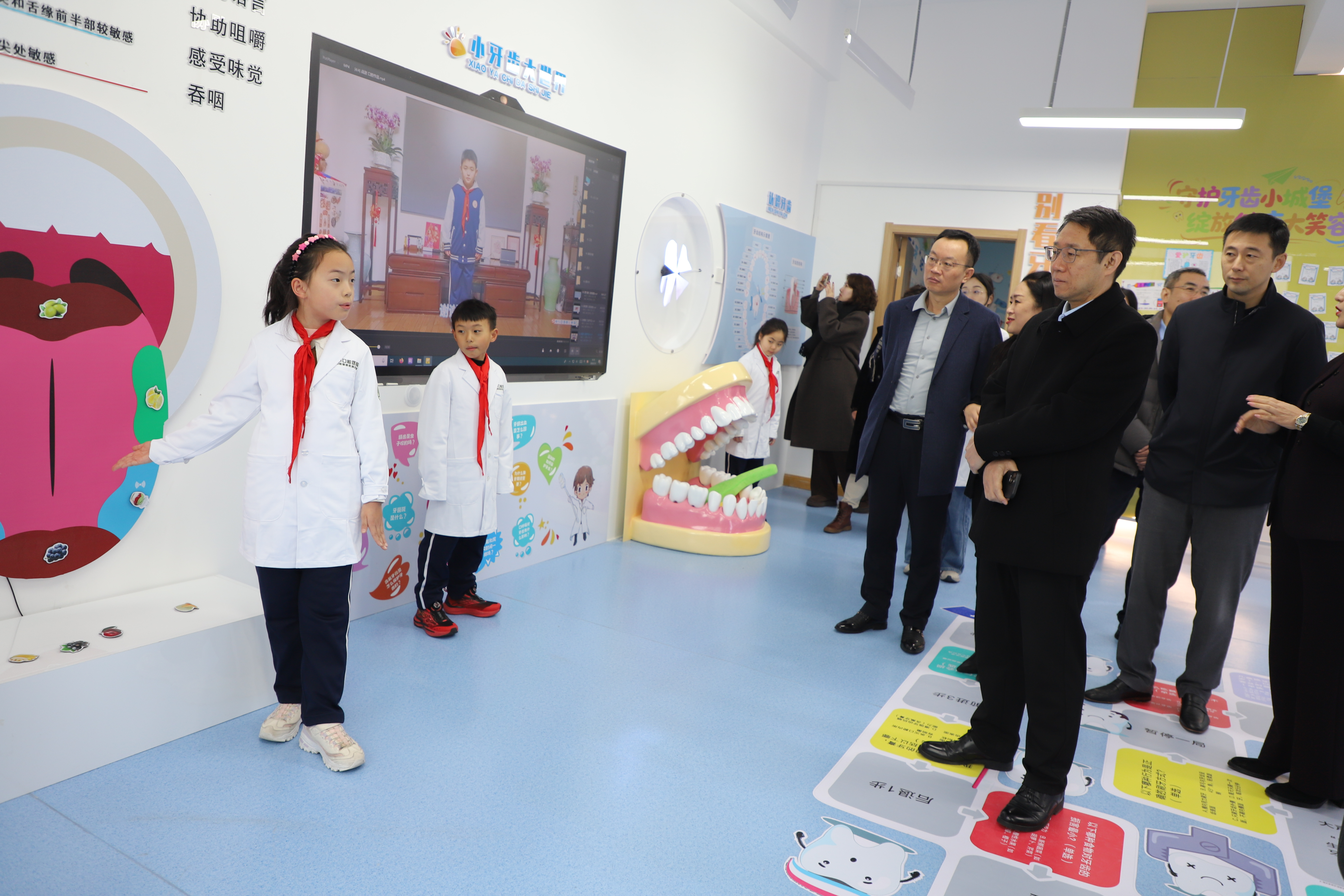 青岛“智慧化口腔健康校园”创新成果首秀，向龋病难题宣战