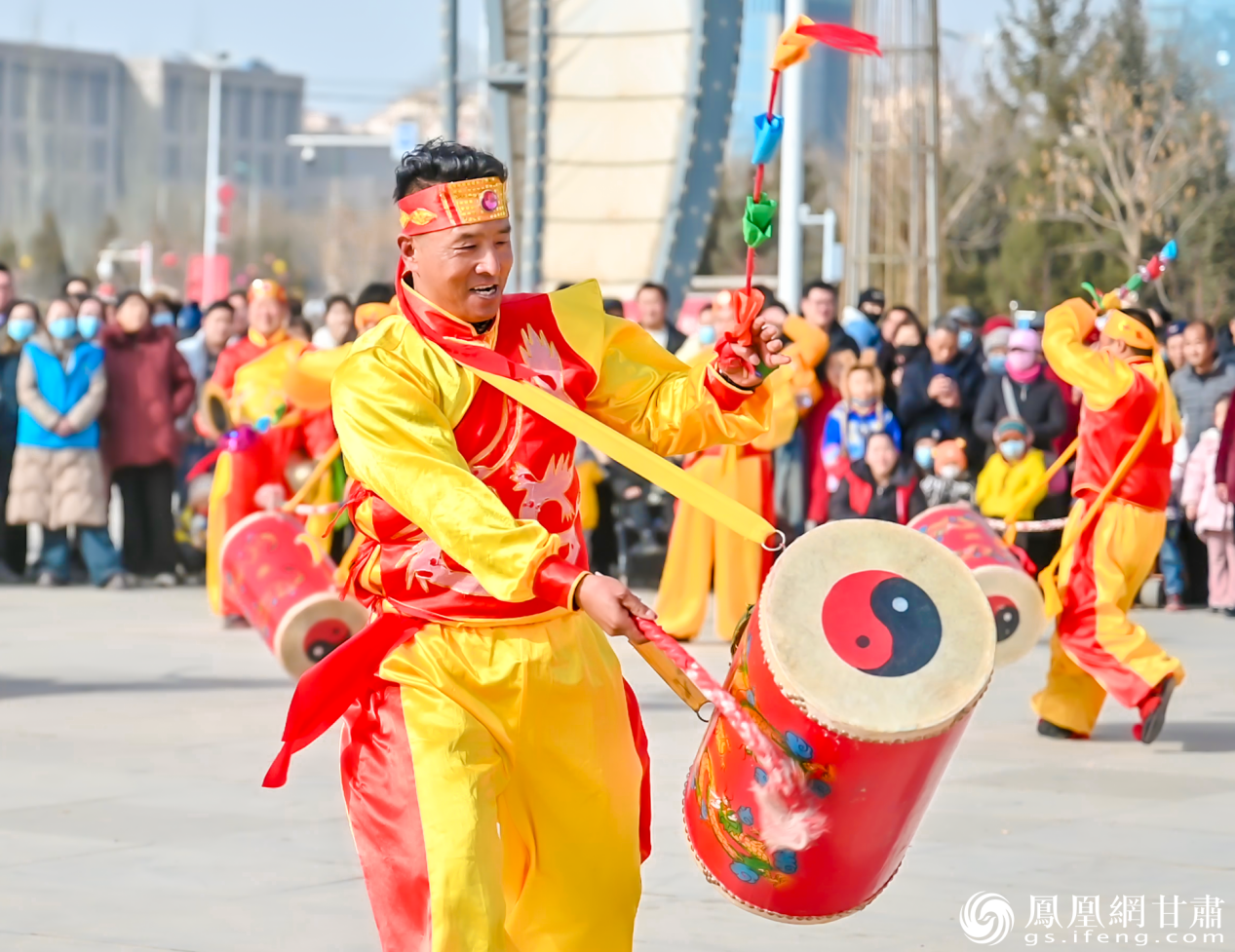 兰州太平鼓教育保护实践基地鼓声铿锵，欢庆春节。张修毅　摄