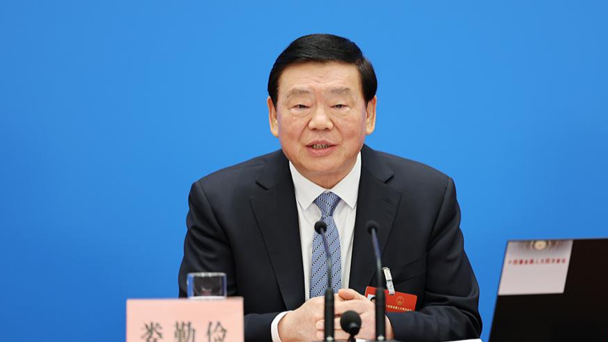 全国人大：决不允许外部势力干涉中国内政