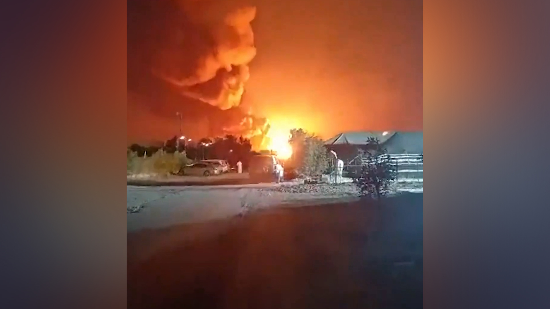 伊朗再次袭击科威特美军基地，美国此前宣布关闭驻科威特大使馆，并正在撤离工作人员