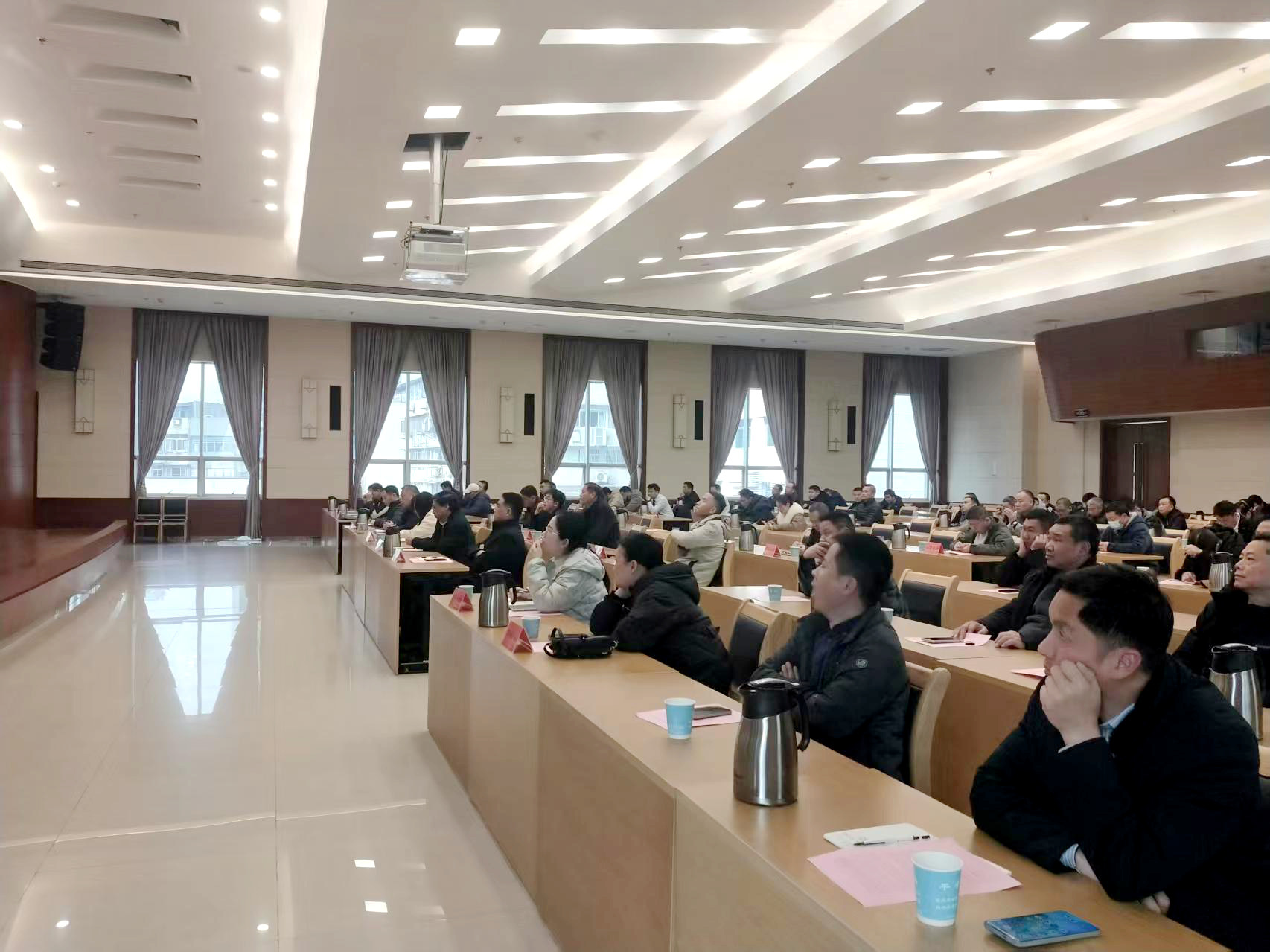 聚焦春节后复工复产 武汉市江汉区严抓安全生产不放松