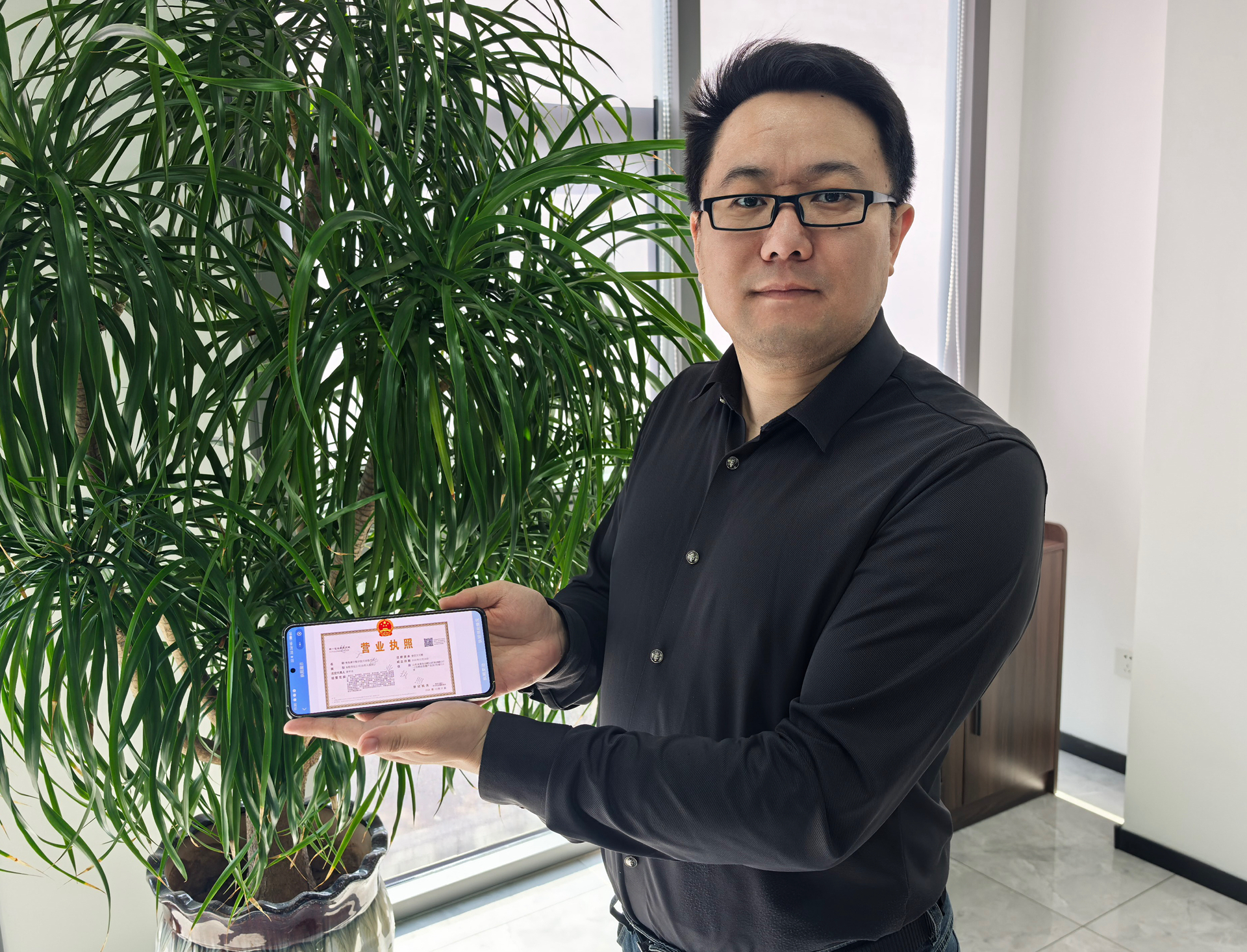 崂山区：以增值化服务之“优”  助“单人成军”创业之“势”