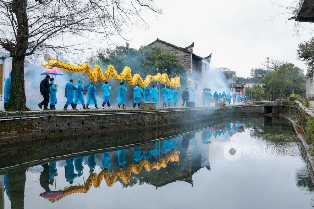 2026年3月1日，江西省吉安市青原区渼陂古村举办灯庆活动，现场锣鼓喧天，欢声阵阵。