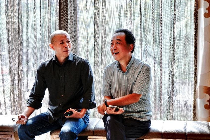 2022年9月，本文作者与毕飞宇在一起