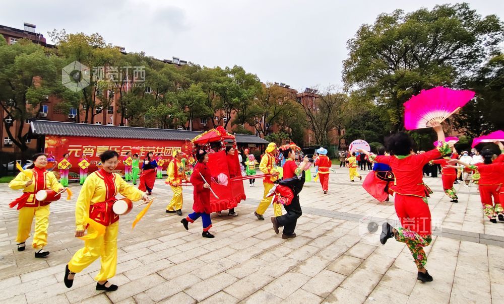 江西新余：欢乐闹元宵（图）