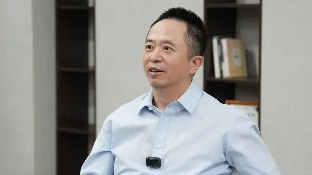 360集团董事长周鸿祎：不要老看AI负面的东西