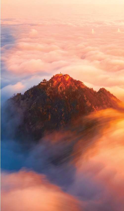 晨雾漫卷时 泉城入画来