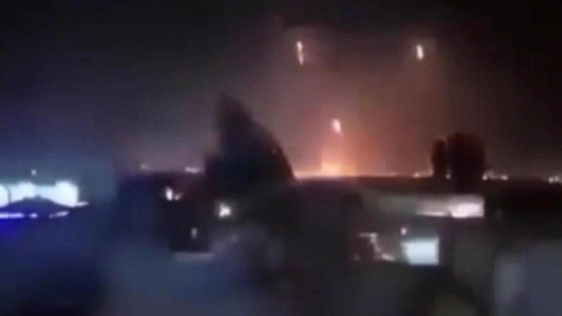 伊朗称击中巴林美军基地指挥部大楼，并发布袭击画面