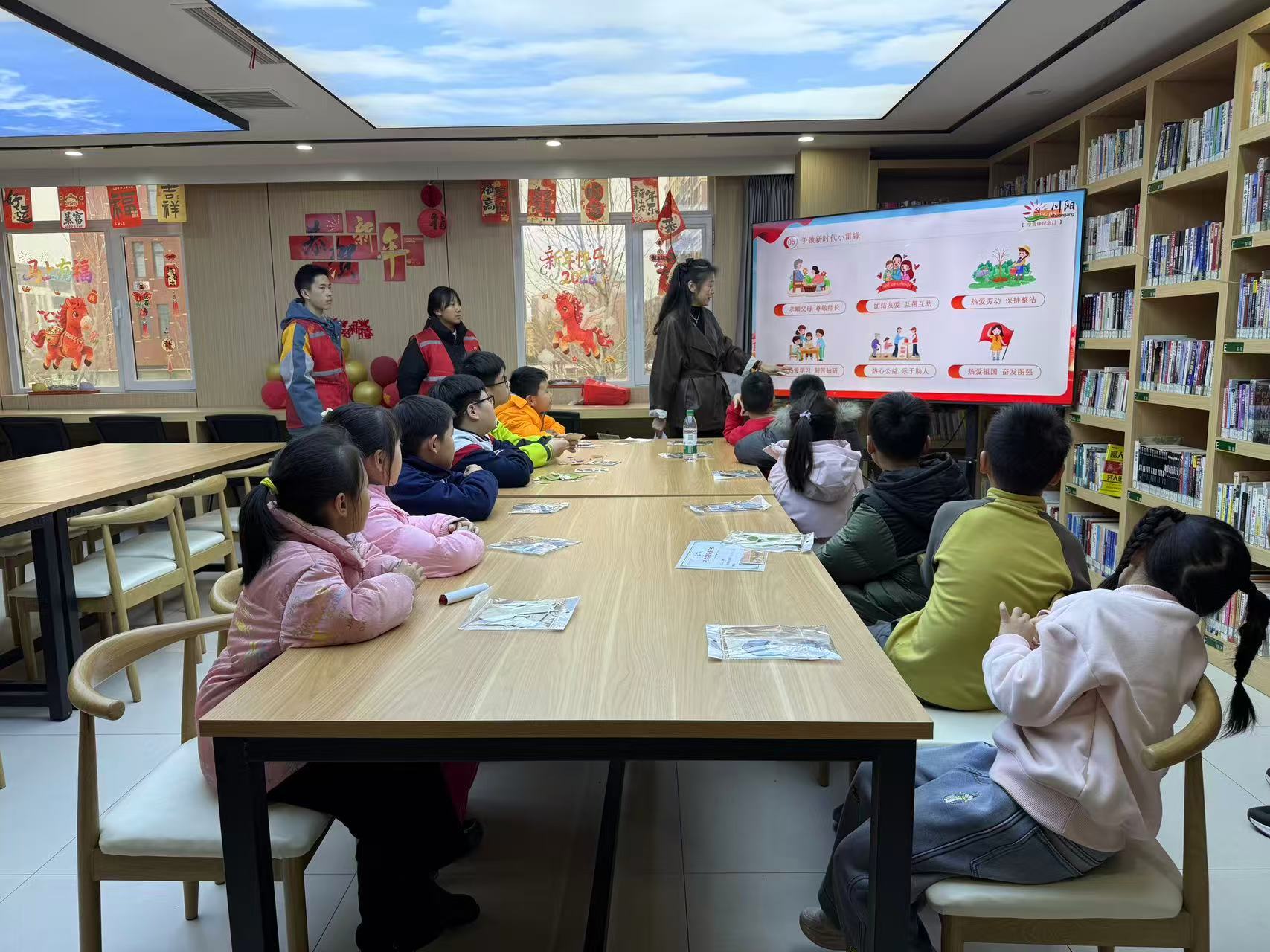 书香润心 木艺传情丨淄博经开区傅家镇川阳社区开展学雷锋主题活动