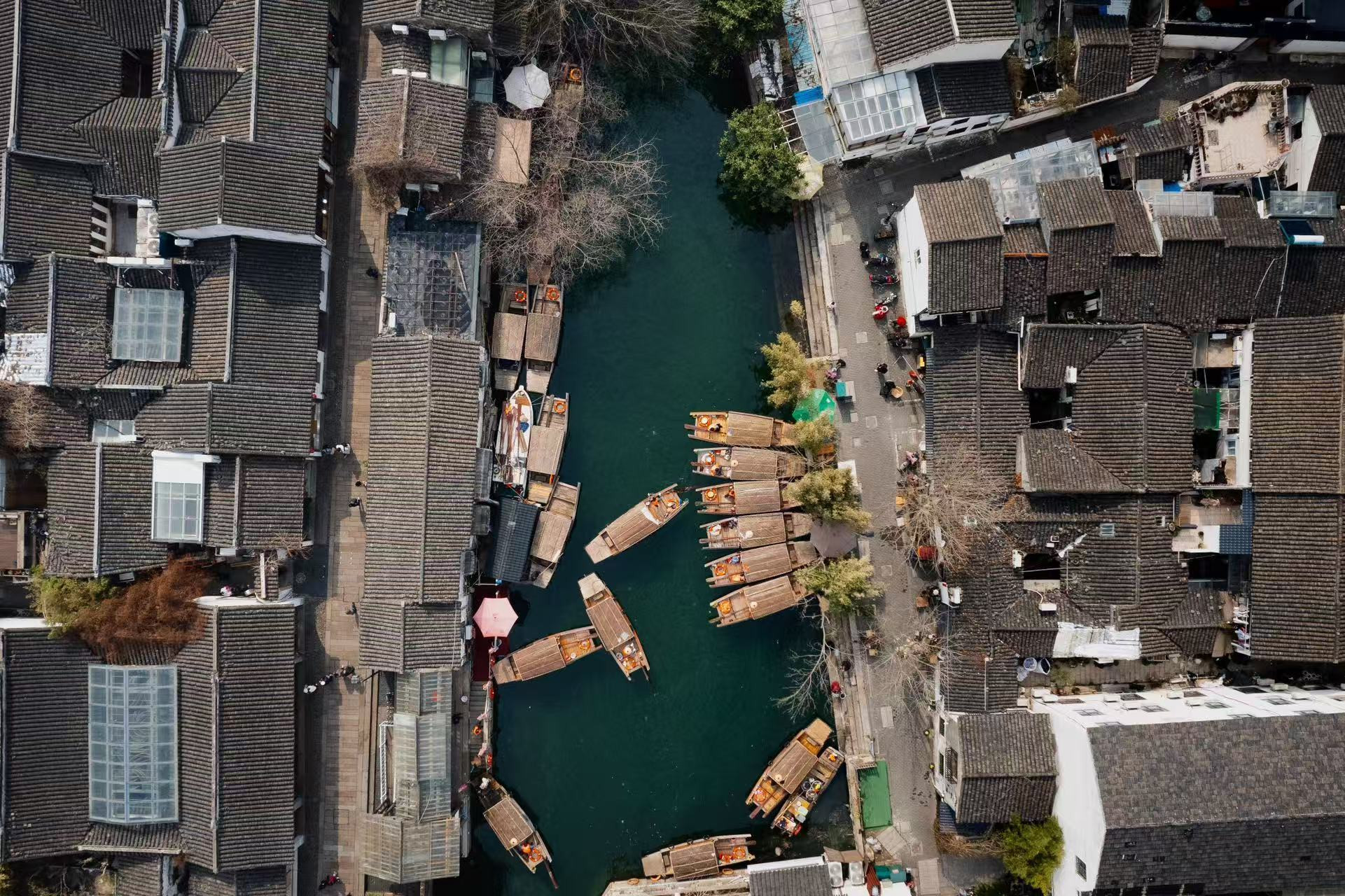 “一毫米”的定力:古城姑苏的“慢功夫”