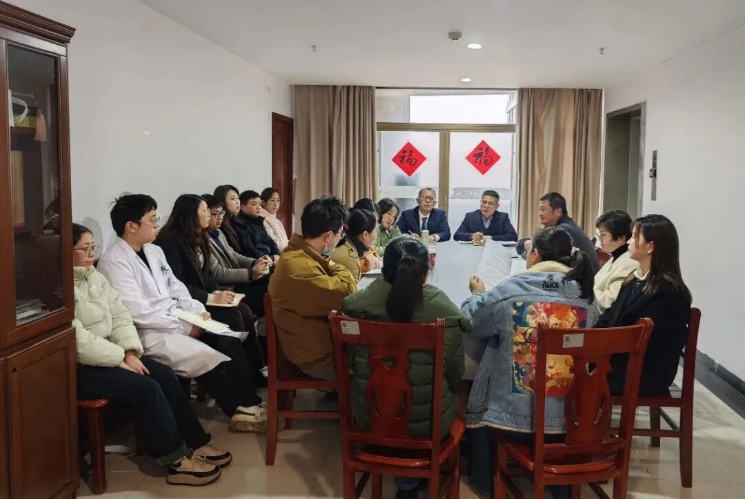 行政一组讨论现场