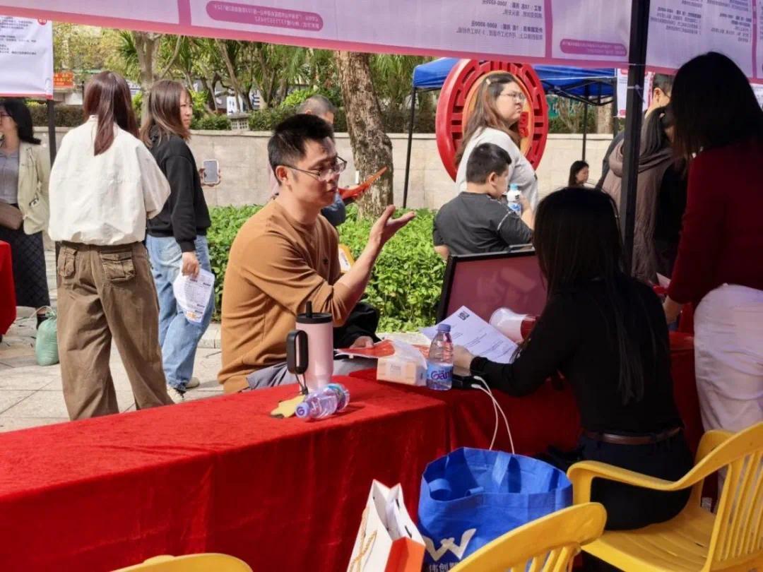 中山南区70余家企业组团揽才 达成近500个就业意向