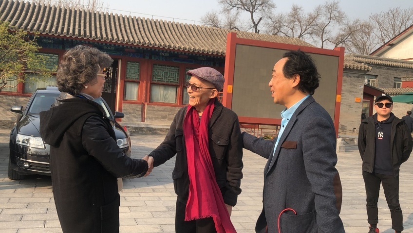 2019年3月，本文作者与游本昌师长、宋春丽老师在一起