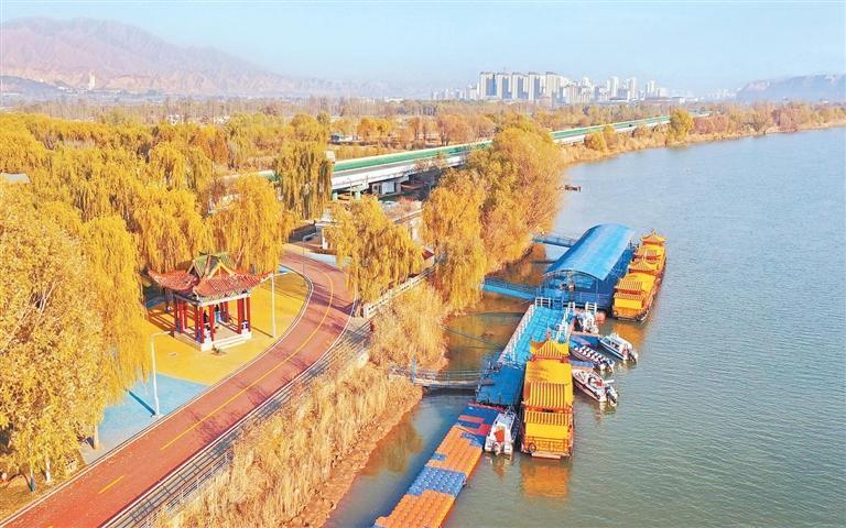 太极岛码头　田蹊