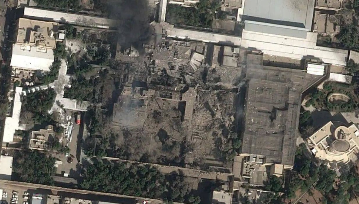 哈梅内伊住所被炸后的画面