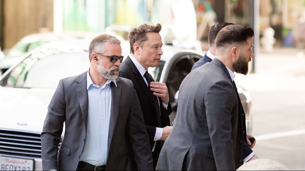 马斯克到旧金山法院作证