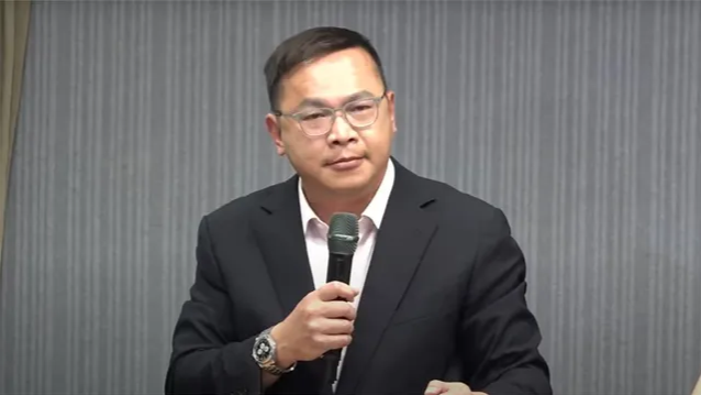 越加班越幸福？台民众痛批“靠背哥”：他在说假话