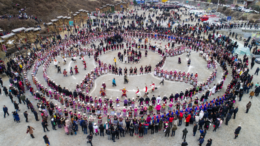 白马民俗风情景区