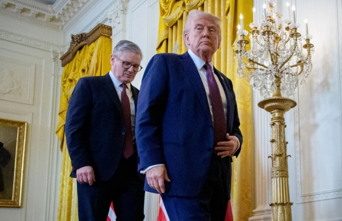 英学者:这是英国第一次对美国说“我们不会与你们并肩作战”