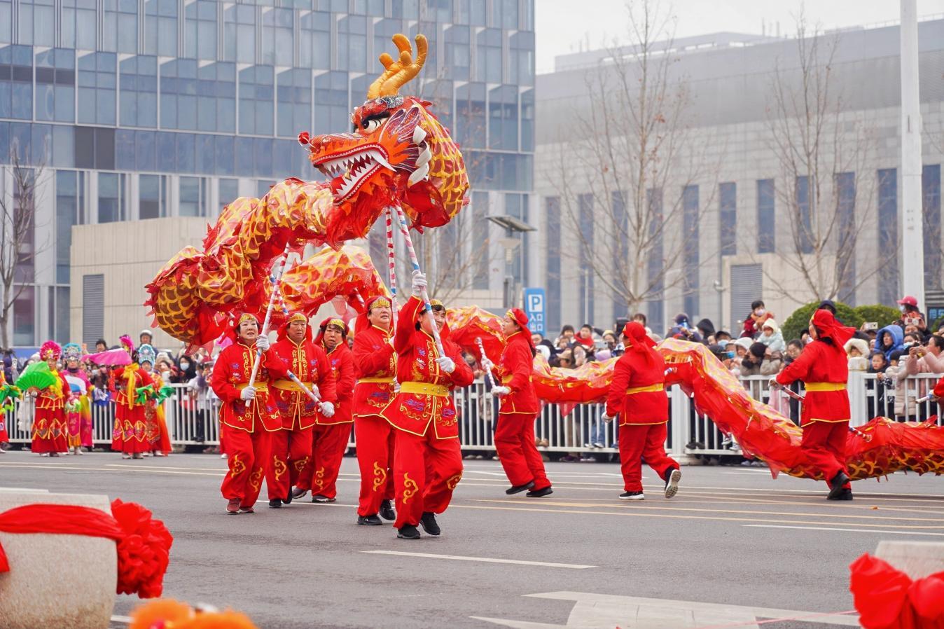 骐骥跃山海 文脉贺新春——崂山区2026春节民间文艺展演奏响新时代奋进乐章
