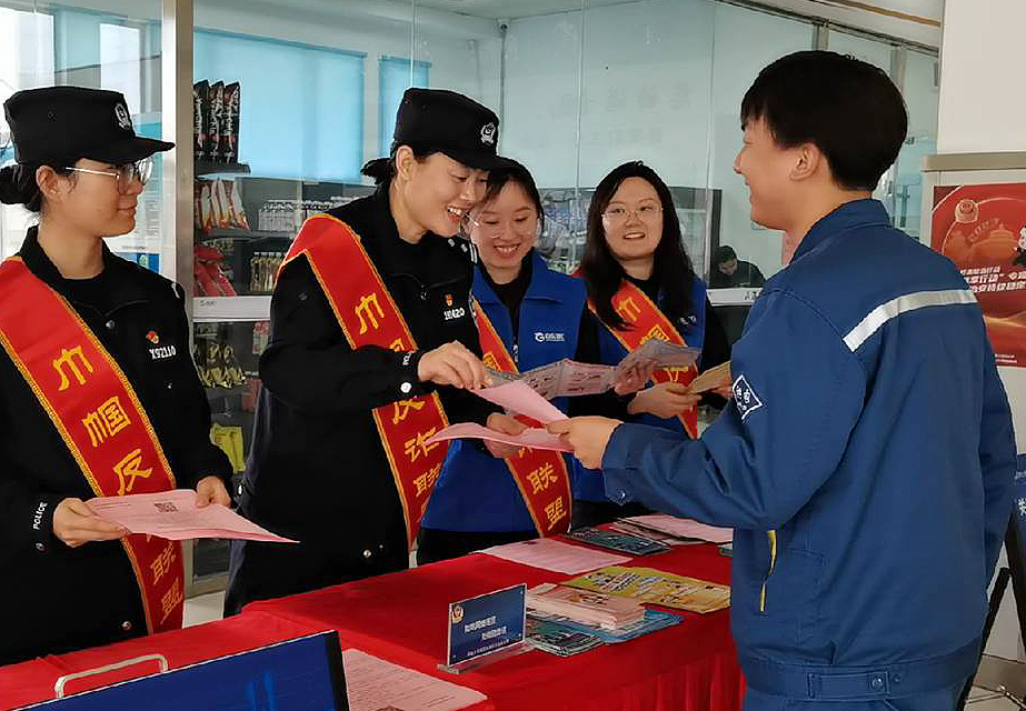 肩担反诈 巾帼护前湾——青岛港航公安“巾帼反诈联盟”五年筑就无诈平安港