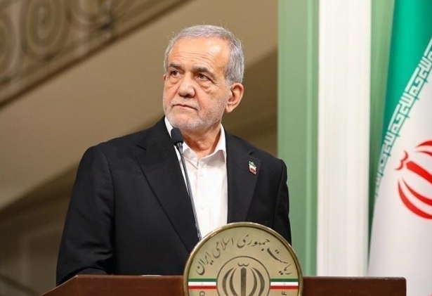 哈梅内伊身亡,伊朗官媒称总统正领导国家