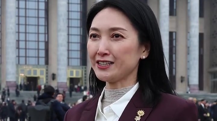 陈天竺代表：发挥读者品牌优势　把精神食粮送到百姓身边