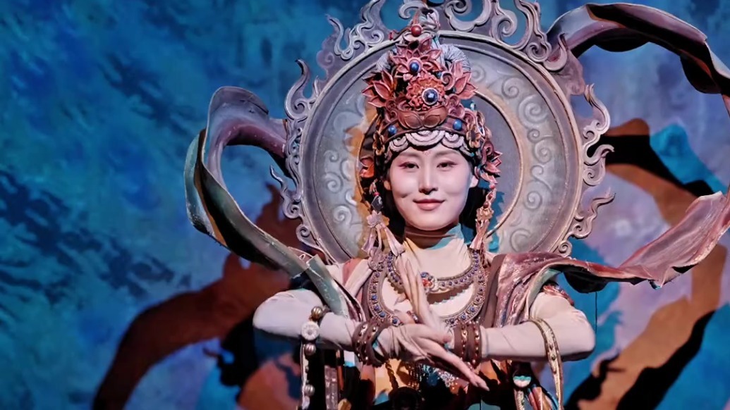 当千年敦煌美学遇上黑科技　菩萨光影秀超震撼