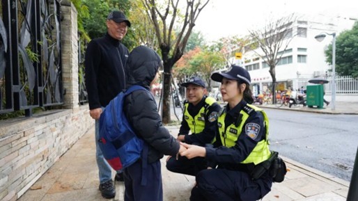 福田女警绽芳华 巾帼藏蓝映初心