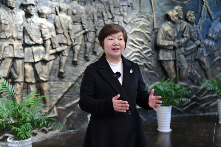 钟敏在于都中央红军长征出发纪念馆作讲解。