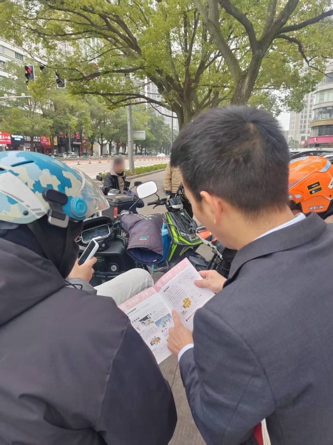 广发银行宁波分行携手社区筑牢防范非法集资防线