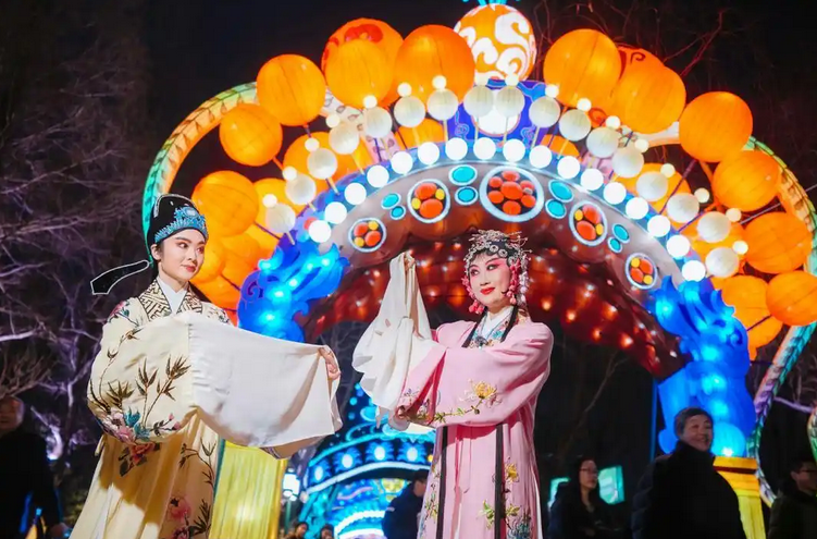 济南市第45届天下第一泉迎春花灯会