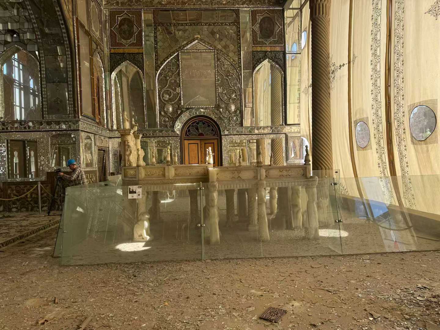 凤凰女记者战地日记丨德黑兰的春天已来，可空气里满是硝烟和烧焦的味道