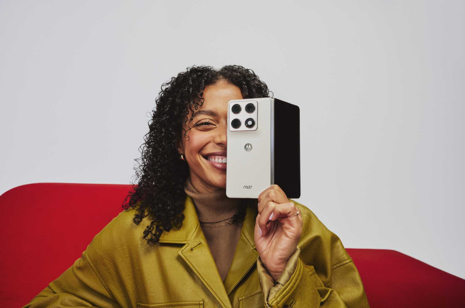 联想 moto razr fold折叠屏AI手机