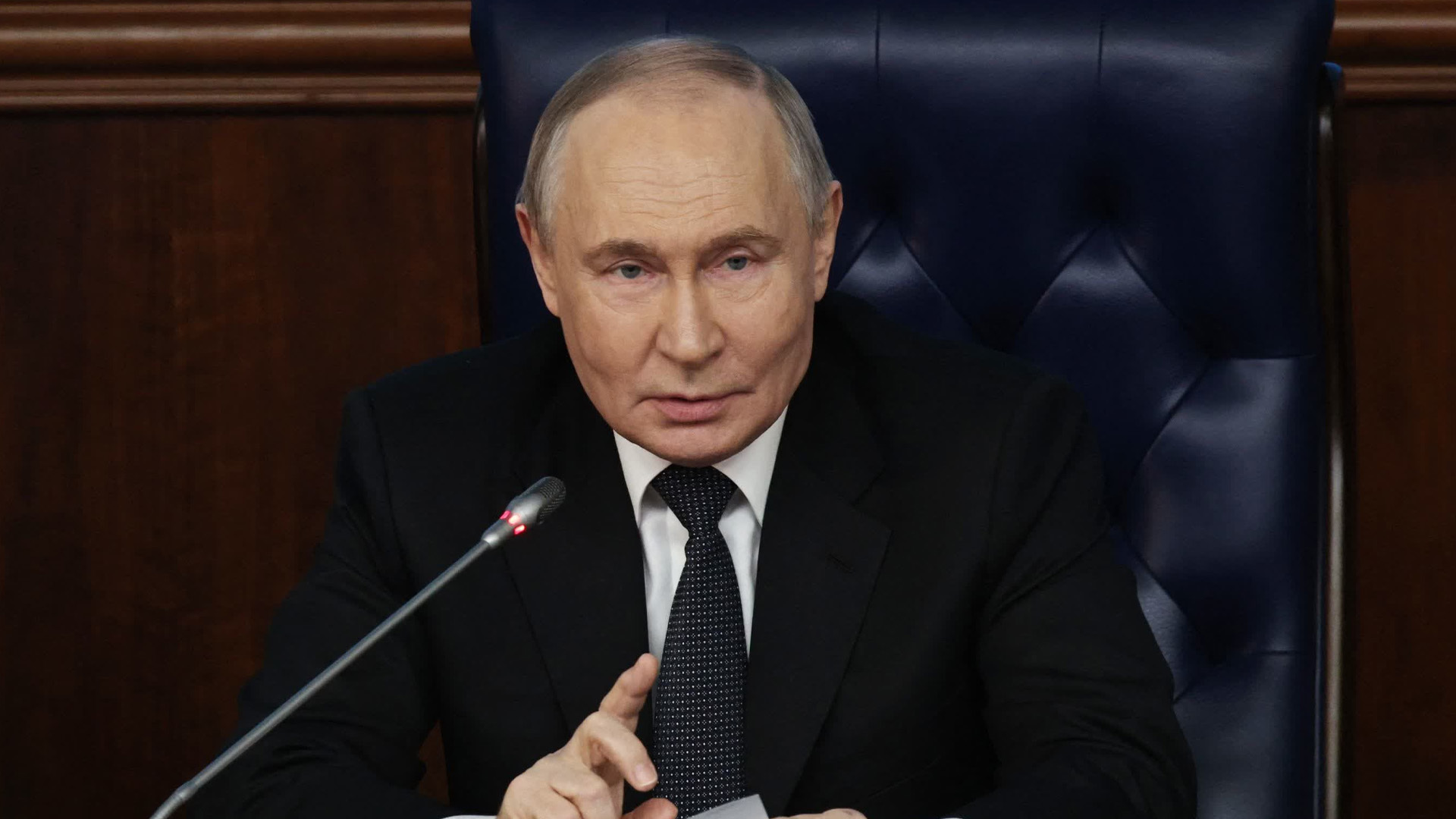 普京就哈梅内伊遇袭身亡向伊朗总统致哀