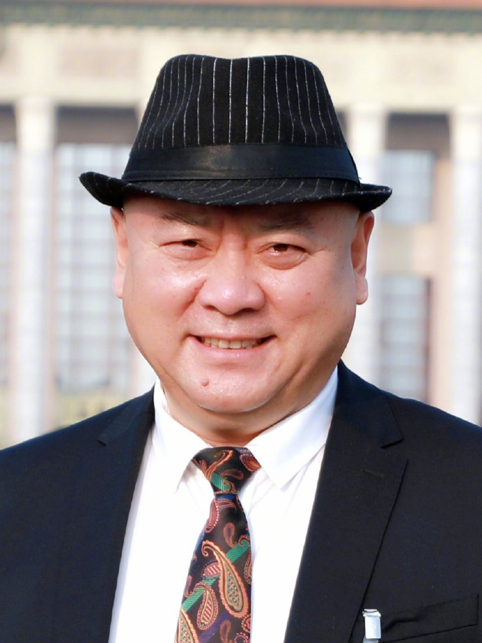 代表建议：严禁未满16周岁未成年人注册主播