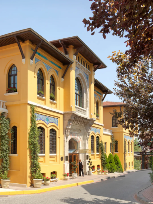 当囚室变温泉,法庭成会客厅,这些酒店太会玩!