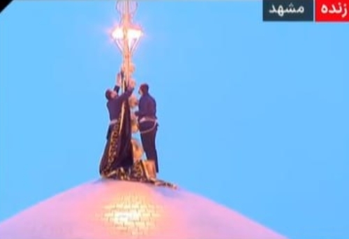 伊朗升起黑色哀悼旗