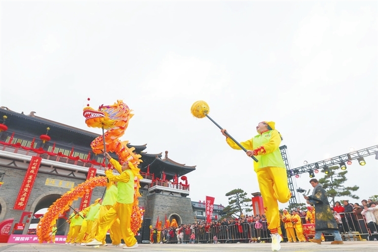 九江东林莲华境景区举办民俗龙灯大赛（图）