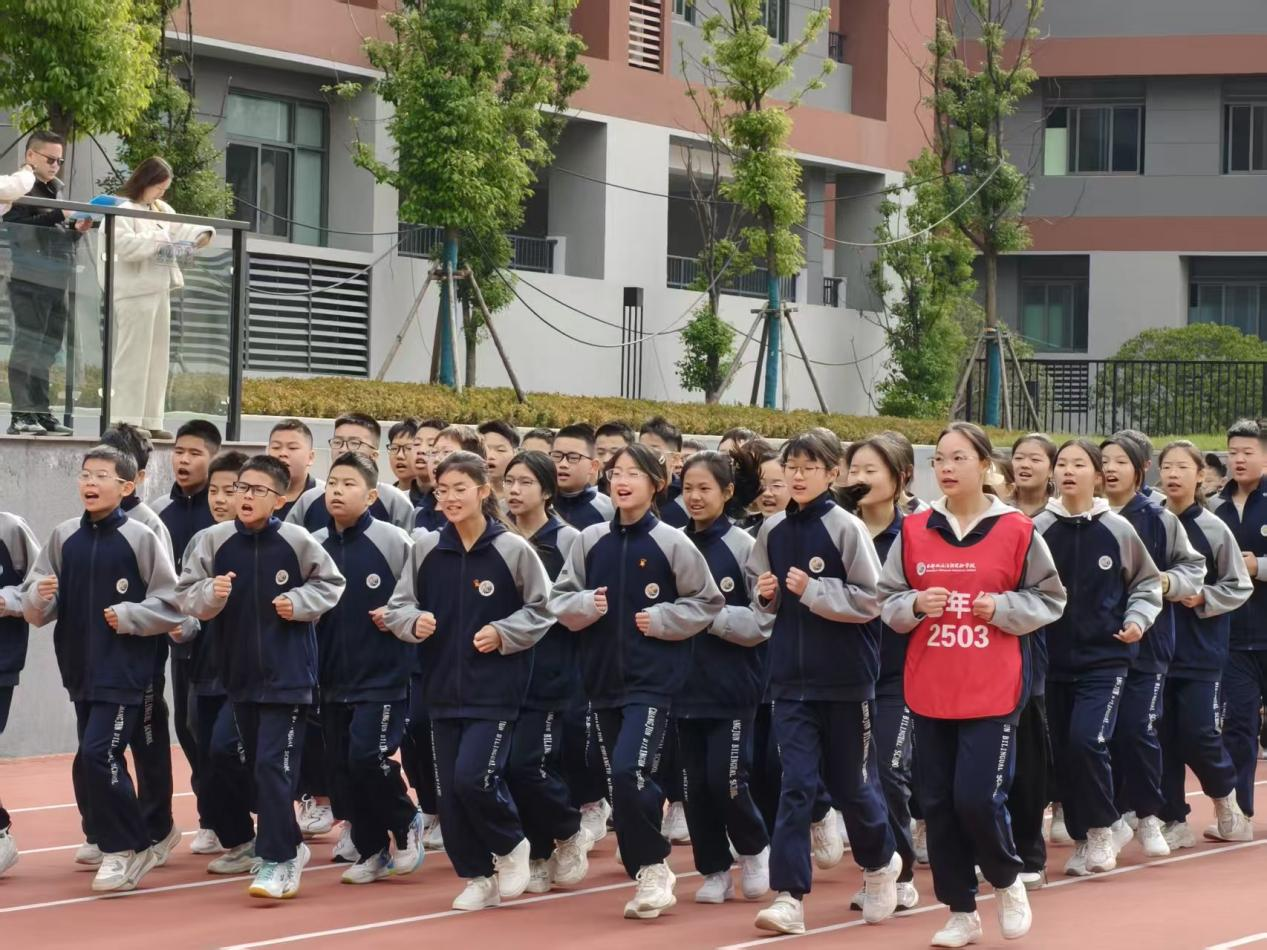跑操常态化,活力伴成长