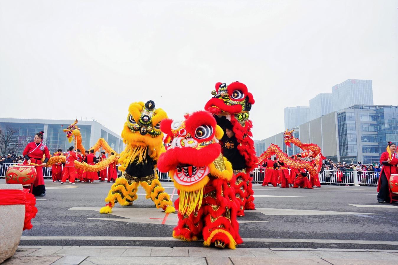 骐骥跃山海 文脉贺新春——崂山区2026春节民间文艺展演奏响新时代奋进乐章