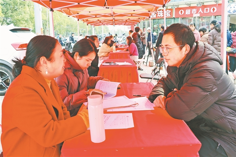 赣江新区“2026年春风行动暨就业援助季活动”举行（图）