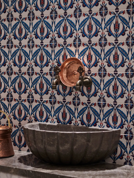 当囚室变温泉,法庭成会客厅,这些酒店太会玩!