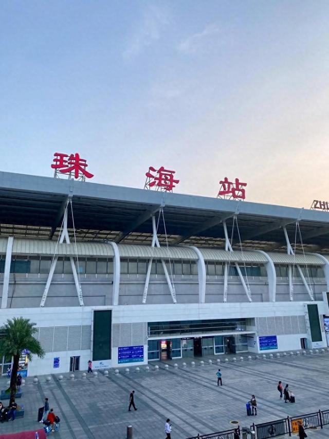 广州18号线南延线珠海段叫停，经济特区为何连地铁齐建不可？