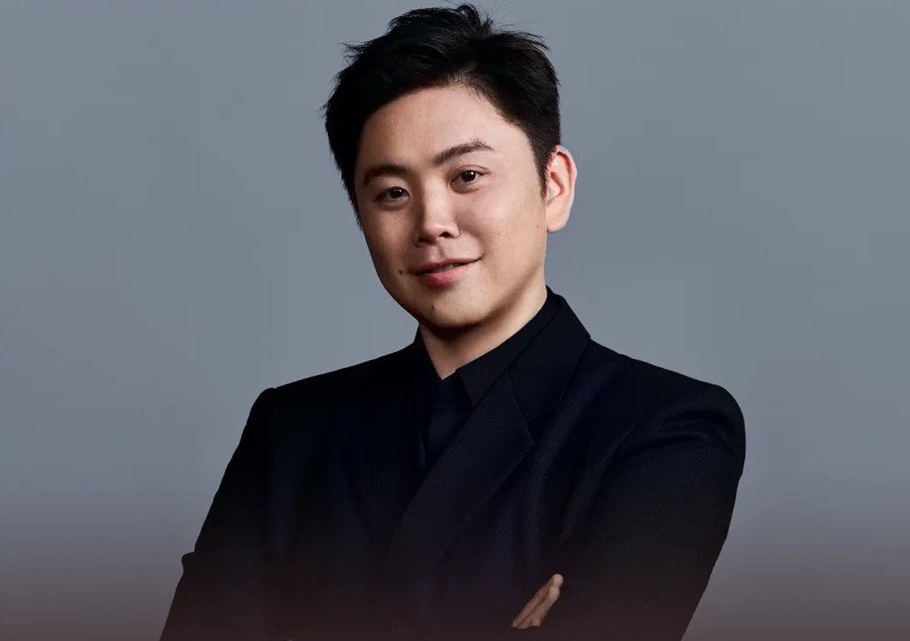 85亿追觅创始人俞浩,跑海外搞现金贷