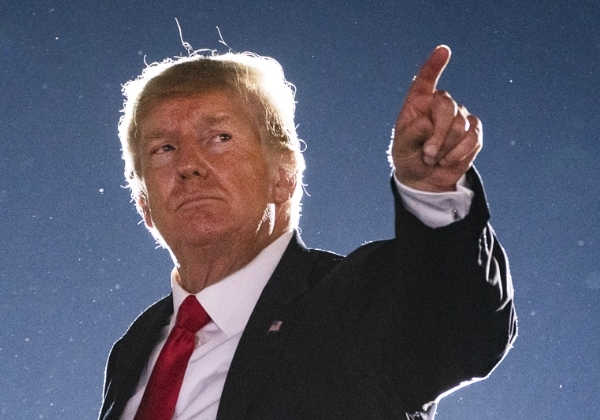 特朗普警告伊朗:敢这么做,我们将以史无前例的威力予以回击