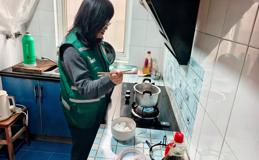 天上伴月圆 人间情更浓——镇海各社区多彩活动庆元宵