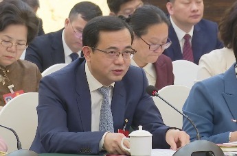 张强：努力建设更高水平的平安江西